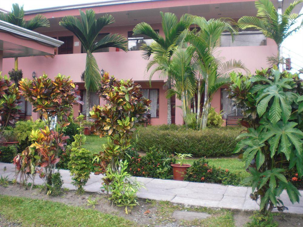Hotel La Choza Inn La Fortuna Exterior photo